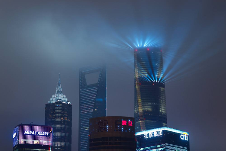 上海外灘燈光升級喜迎進博會