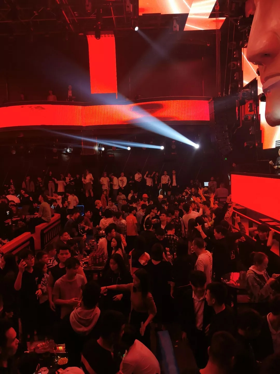 廣西平果edc CLUB
